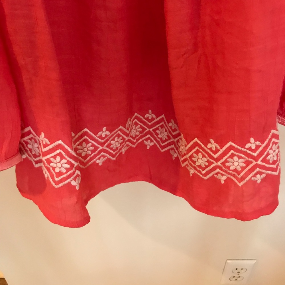 Coral Embroidered Blouse - Picture 4 of 5